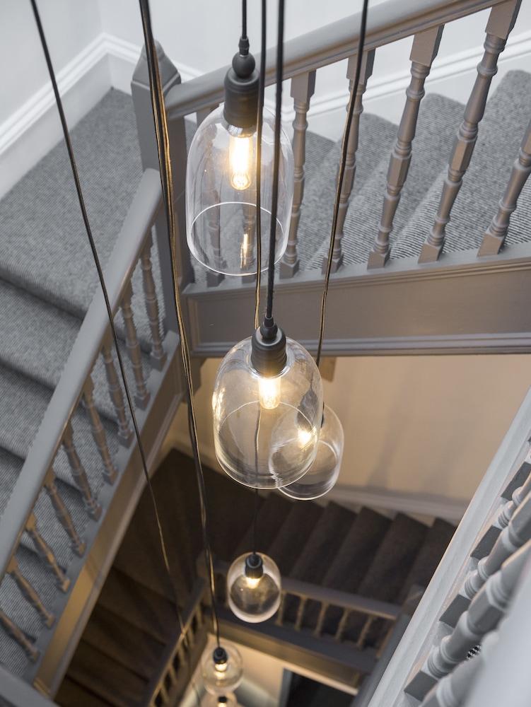 约维克房屋酒店 约克 外观 照片 A pendant light