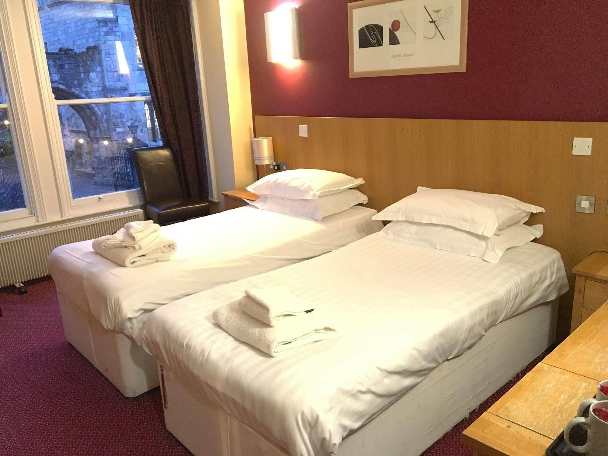 约维克房屋酒店 约克 外观 照片 A typical room at the hotel